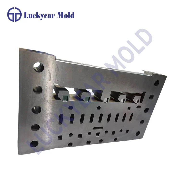 உயர் துல்லியமான உற்பத்திக்கு ஏன் CNC மெஷினிங் மோல்ட் தட்டுகள் அவசியம்?